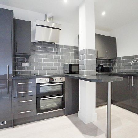 Premium Apartments Thatcham Broadway מראה חיצוני תמונה