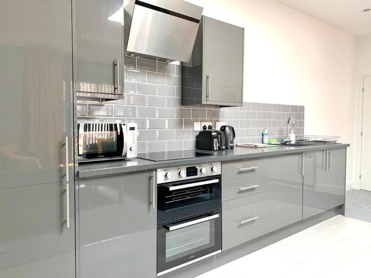 Premium Apartments Thatcham Broadway מראה חיצוני תמונה