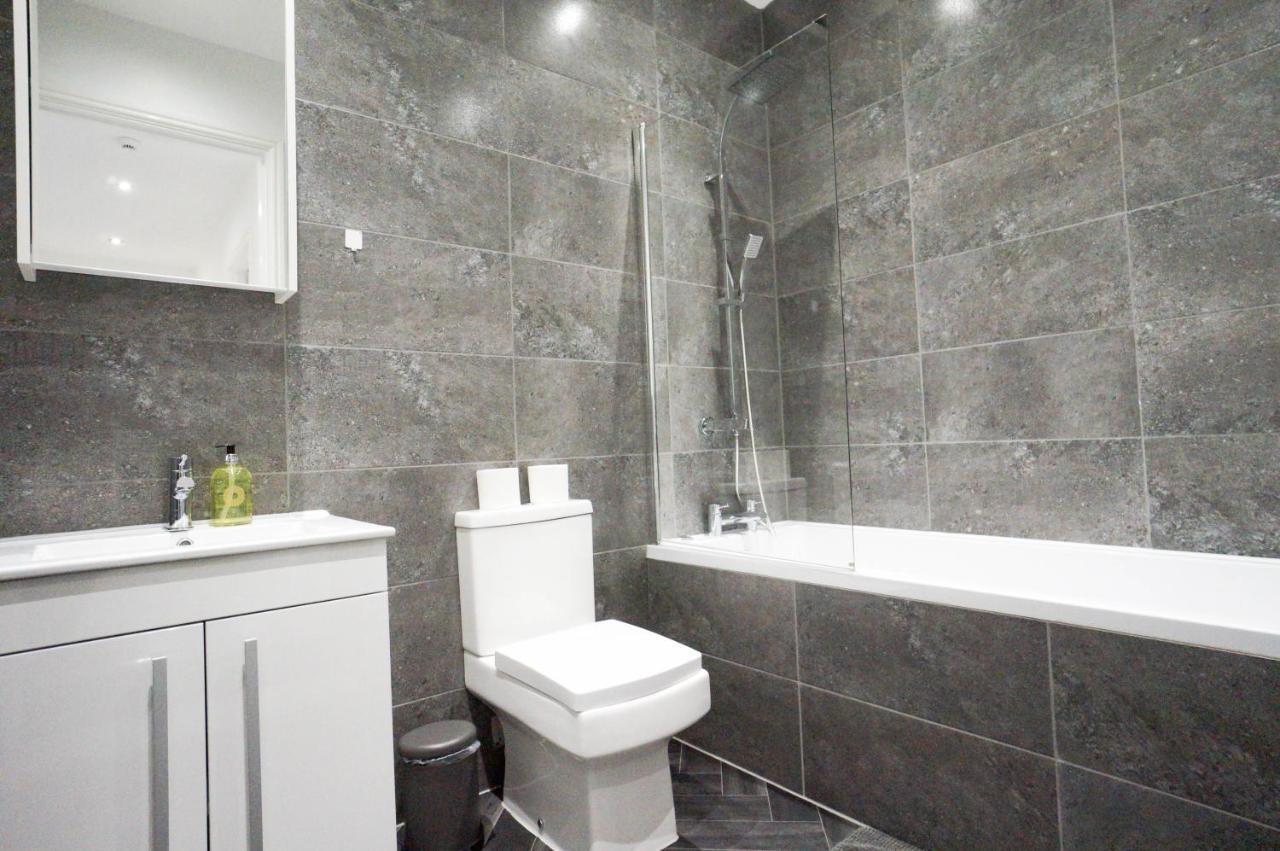 Premium Apartments Thatcham Broadway מראה חיצוני תמונה